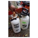 2 PUMP SPRAYERS