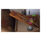 THE ARCTIC FISHERMAN VINTAGE WOODEN TIP-UPS, ICE>>