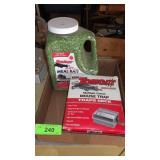 TOMCAT MOUSE TRAP & MEAL BAIT