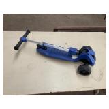 CHILDRENS SCOOTER