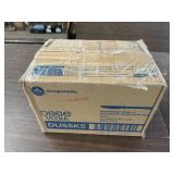 BOX OF PLASTIC KNIVES