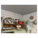 VINTAGE KITCHEN LOT