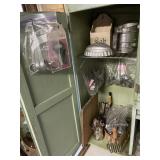 KITCHENWARE, COOKIE CUTTERS AND FLATWARE