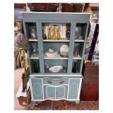 CABINET HUTCH