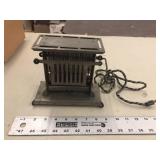 VINTAGE ELECTRIC TOASTER VINTAGE ELECTRIC TOASTER
