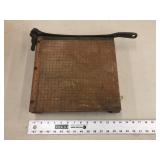 PAPER CUTTER PAPER CUTTER