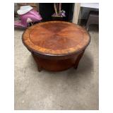 Round coffee table