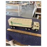 Green giant semi truck