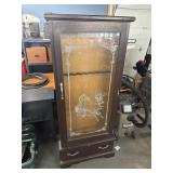 Gun case with key