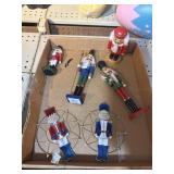 Nut crackers