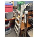 Step ladder