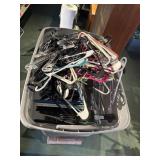 Tote with hangers