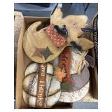 Primitive holiday decor