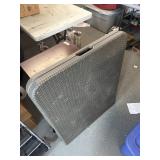 Folding table