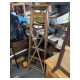 Wood step ladder