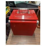 Vintage style cooler