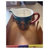 Pioneer woman measuring cup