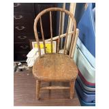 Antique childï¿½s chair