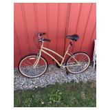 Womanï¿½s bike