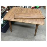 TABLE WITH LEAF