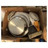 CAMERA AND DISHWARE