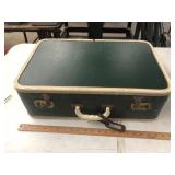 VINTAGE SUIT CASE
