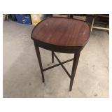 VINTAGE TABLE