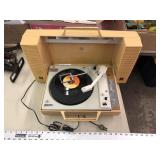 GE PORTABLE RECORD PLAYER