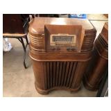 VINTAGE RADIO