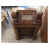 VINTAGE RADIO