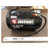 PORTABLE AIR TANK