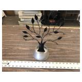 TABLETOP TREE DISPLAY