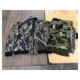 CAMO COAT AND BLANKET