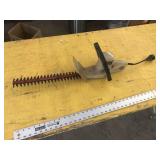 ELECTRIC HEDGE TRIMMERS