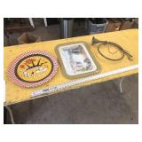 HORN AND TRAYS