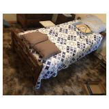 SINGLE BED WITH LINENS