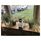 CONTENTS OF WINDOW SHELF