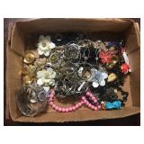 JEWELRY LOT