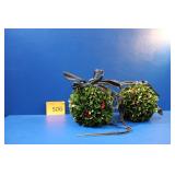 Vintage Boxwood 8" Christmas Kissing Balls