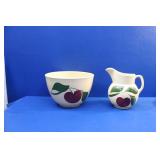 Watts Apple Pottery Set