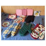 Oven Mitts and Pot Holders
