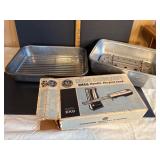 GE Deluxe Slicing Knife and Roasting Pans