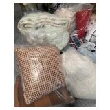 Bedding & Accessories