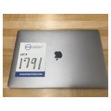 MacBook Pro 15" Touch Bar