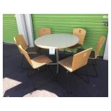 Round Pedestal Cafe Table