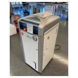 Vertical-Loading Laboratory Autoclave