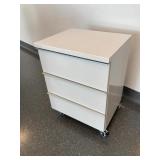 Lab Work Bench w/ Shelves