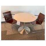 Round Table & Chairs