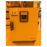 Thermo Scientific Heratherm Oven