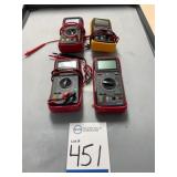 Cen-Tech P37772 Digital Multimeter with Temperatur